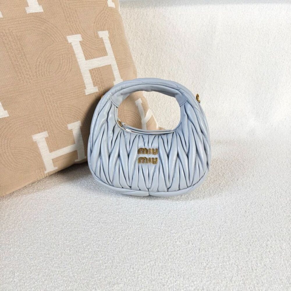 Miu Miu Women Pre-Loved Bag Very Good Condition - Picture 2 of 9